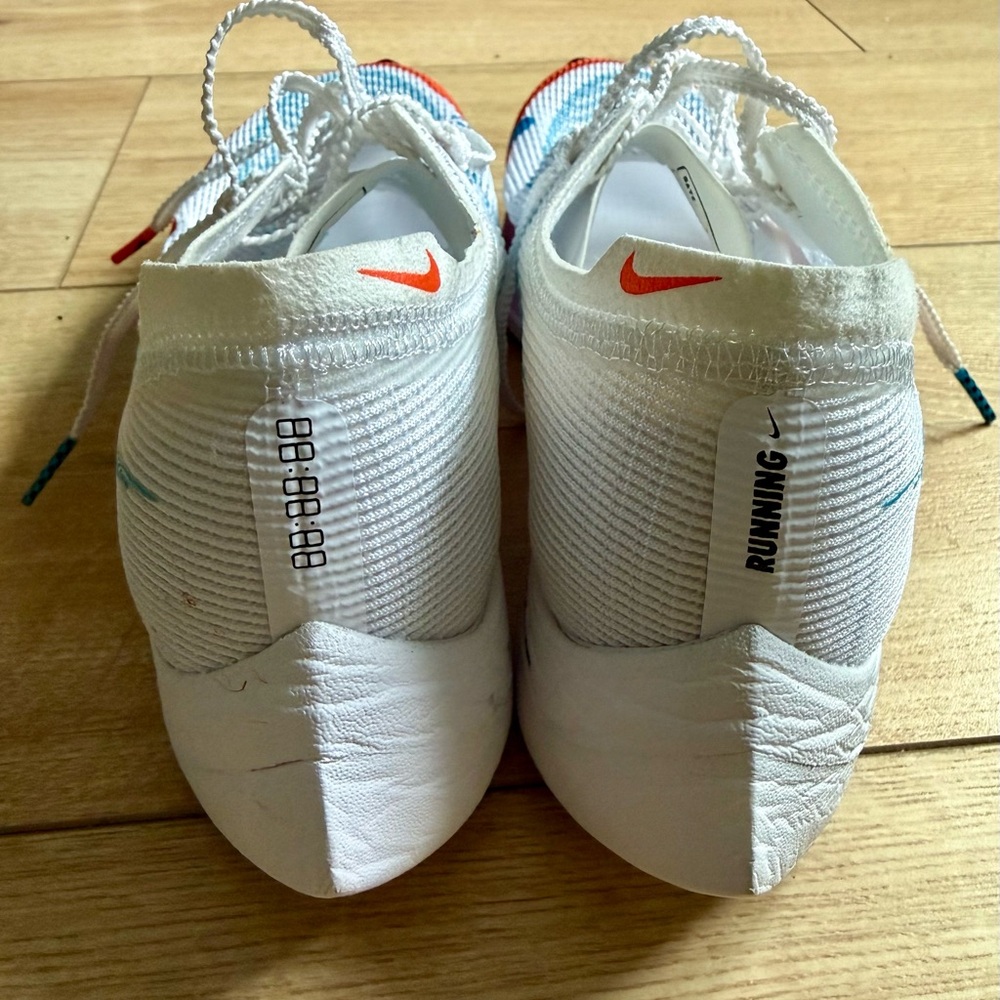 Nike Women’s Vaporfly NEXT%2 Running shoes - Picture 5 of 6